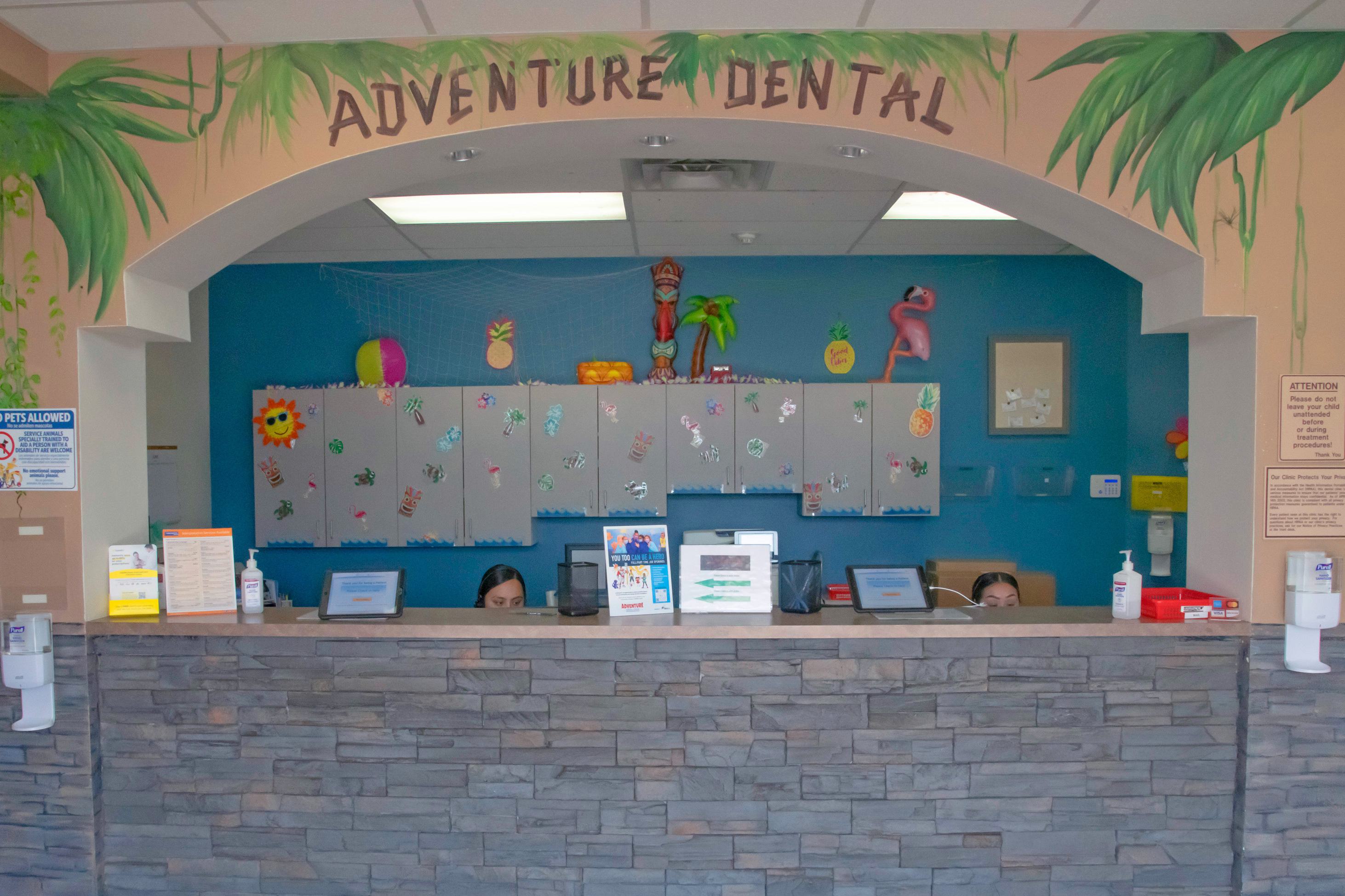 kid's dental reception desk